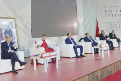 المدرسة الوطنية للتجارة والتسيير بطنجة تحتضن أشغال ندوة حول التعاون بين الجامعة والمقاولة