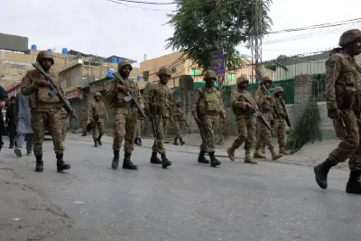 الجيش الباكستاني يعلن القضاء على 30 مسلحا حاولوا التسلل من أفغانستان