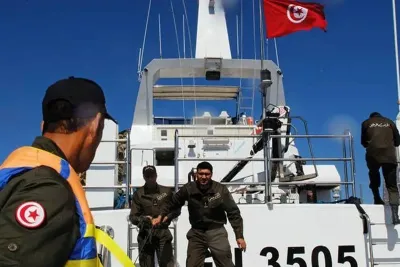 إحباط 22 محاولة للهجرة السرية وإنقاذ 451 مهاجرا في ليلة واحدة بتونس