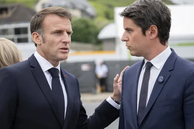 الحكومة الفرنسية تقدم استقالتها رسميا، وتواصل تصريف الأعمال الجارية