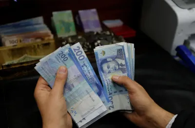 انخفاض سعر صرف الدرهم بـ 0,4 في المائة مقابل الأورو ما بين 1 و7 يناير (بنك المغرب)