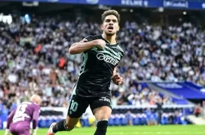 الدوري الإسباني.. الزلزولي يقود بيتيس للفوز على إسبانيول (2-1)