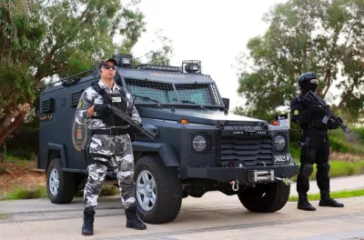 إلقاء القبض في مطار طنجة على مطلوب دولي بتهمة ترويج المخدرات