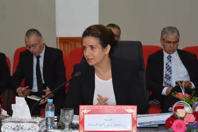 السيدة بنعلي تعلن بجرادة عن سلسلة إجراءات لدفع عجلة التنمية بالإقليم