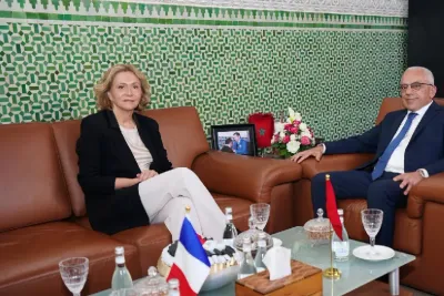 الدار البيضاء.. السيد معزوز ورئيسة جهة "إيل دو فرانس" يزوران مؤسسة للتكوين أحدثت في إطار برنامج "نفس"