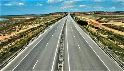 سوء الأحوال الجوية: الشركة الوطنية للطرق السيارة بالمغرب توصي مستعملي عدد من الطرق السيارة بأخذ الحيطة والحذر