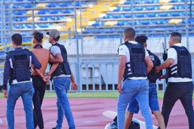 أمن الدار البيضاء يوقف 270 شخصا عقب أعمال الشغب الرياضي التي سبقت مباراة الاتحاد الرياضي والنادي المكناسي