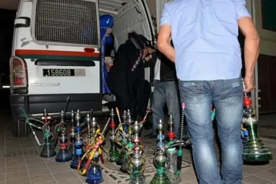 فتح بحث قضائي في حق مالك مقهى يشتبه تورطه في تقديم الشيشة بدون ترخيص