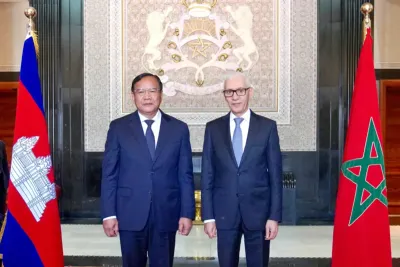 رئيس مجلس النواب يتباحث مع نائب رئيس الوزراء ووزير خارجية كمبوديا