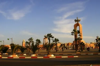 وفد اقتصادي من جمهورية إفريقيا الوسطى يستكشف فرص الاستثمار بالعيون الساقية الحمراء