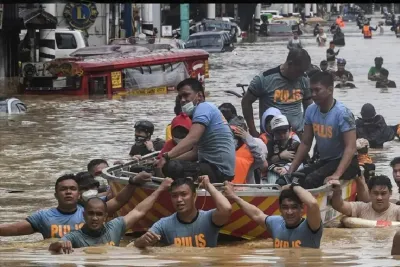 الفلبين.. فيضانات مفاجئة تجبر أكثر من ألفي شخص على مغادرة منازلهم