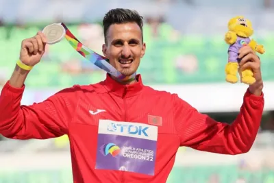 سفيان البقالي .. أفضل رياضي في إفريقيا لعام 2022