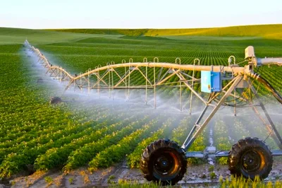 حصيلة 2023 : القطب الفلاحي اللوكوس يعزز الصناعة التحويلية ويستكمل سلسلة القيمة الفلاحية