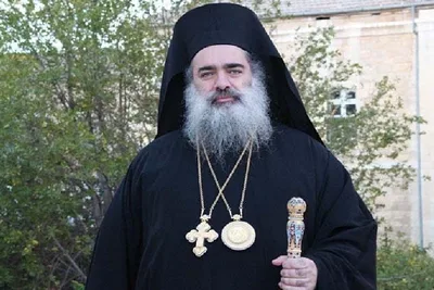 المطران عطا الله حنا : جلالة الملك ما فتئ يدعم حقوق الشعب الفلسطيني بمواقفه الثابتة ومبادراته الإنسانية النبيلة