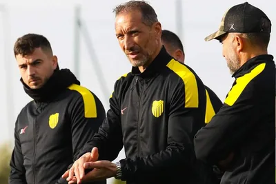 المغرب الفاسي يندد بإستبعاده من المشاركة في البطولة العربية