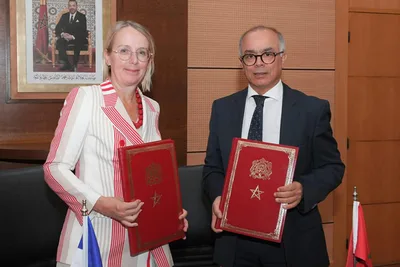 السيد شكيب بنموسى وسفيرة فرنسا بالمغرب يوقعان على إعلان النوايا في مجال التربية والتكوين