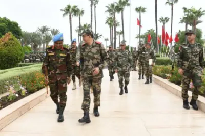 المفتش العام للقوات المسلحة الملكية يتباحث مع قائد قوة البعثة الأممية بالأقاليم الجنوبية للمملكة