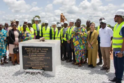 المكتب الشريف للفوسفاط وجامعة محمد السادس التقنية يضعان الحجر الأساس لمدرسة الزراعة الرقمية بكوت ديفوار