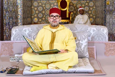 أمير المؤمنين يترأس حفلا دينيا إحياء للذكرى السابعة والعشرين لوفاة جلالة المغفور له الملك الحسن الثاني