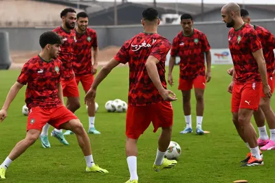 حكم غابوني يقود مباراة المغرب وزامبيا