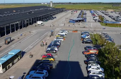 النرويج .. تعليق مؤقت للرحلات الجوية بمطار أوسلو للاشتباه في وجود طائرات مسيرة