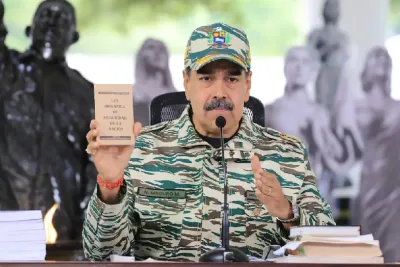 النظام الفنزويلي ينشر تعزيزات عسكرية على الساحل في مواجهة الوجود الأمريكي في الكاريبي