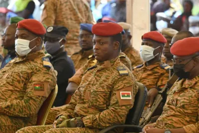 بوركينا فاسو : النقيب إبراهيم تراوري سيؤدي اليمين الدستورية كرئيس للمرحلة الانتقالية