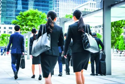 اليابان .. نسبة الأمهات العاملات تتجاوز 80 بالمائة لأول مرة منذ 2004