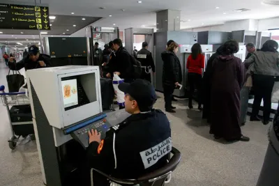 أمن مطار محمد الخامس بالدار البيضاء يوقف شخصين متورطين في التهريب الدولي للكوكايين