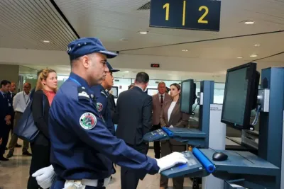 مطار محمد الخامس الدولي: توقيف مواطن دنماركي موضوع نشرة حمراء صادرة عن الأنتربول في قضية التهريب الدولي للمخدرات