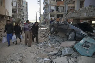 مصرع وإصابة 19 شخصاً إثر ثلاثة زلازل جنوب إيران