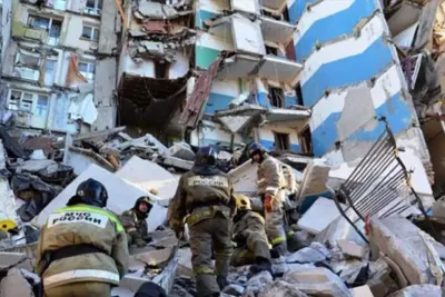 باكستان.. خمسة قتلى على الأقل في حادث انهيار مبنى في كراتشي