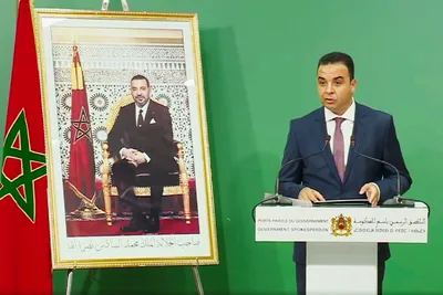 الحكومة تعلن البدء في صرف مستحقات الترقيات المجمدة في قطاع التعليم