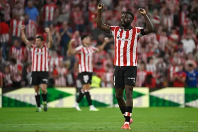 بطولة إسبانيا لكرة القدم.. فريق بلباو يحقق فوزا صعبا على ضيفه إشبيلية (3-2)