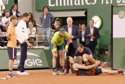 بطولة فرنسا المفتوحة لكرة المضرب 2022 : الألماني زفيريف يكشف عن تفاصيل إصابته