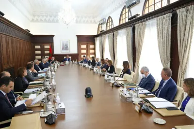 الحكومة تصادق على مشروع يتعلق بفتح اعتمادات إضافية لفائدة الميزانية العامة