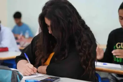 هبة بناني، تلميذة مثابرة نالت أعلى معدل في امتحانات الباكالوريا على صعيد الأكاديمية الجهوية للتربية والتكوين الرباط-سلا-القنيطرة