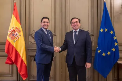 منتدى باريس للسلام 2022 : السيد ناصر بوريطة يجتمع بنظيره الإسباني