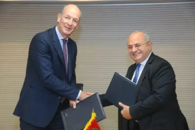 بنك إفريقيا والبنك الأوروبي لإعادة الإعمار يعززان شراكتهما لفائدة المقاولات الصغرى بالمغرب