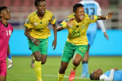 رسميا تأهل منتخبات جنوب أفريقيا ونيجيريا وبوتسوانا الى دور الربع