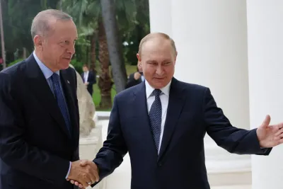 بوتين يطلب من إردوغان دعم تصدير الحبوب الروسية