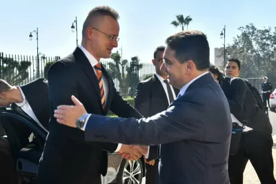 السيد بوريطة يستقبل وزير الخارجية والتجارة الهنغاري