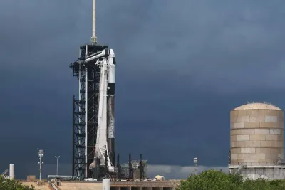 سبيس إكس تؤجل إطلاق أول رحلة سير في الفضاء