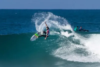 تاغازوت، جنة جديدة لعشاق ركوب الأمواج (موقع متخصص)