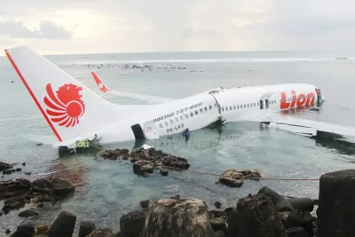 شركة بوينغ تتوصل لاتفاق مع وزارة العدل الأمريكية لتجنب المحاكمة على خلفية حادثي طيران