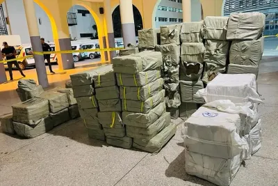 أمن الدار البيضاء يوقف شخصين للاشتباه بتورطهما في ترويج أزيد من مليون و485 ألف وحدة من المفرقعات والشهب النارية المهربة