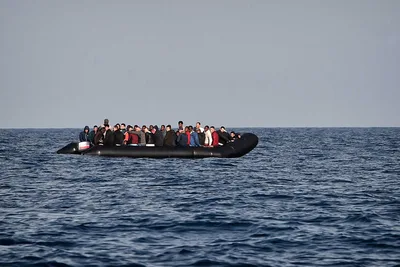 إنقاذ أزيد من ألف مهاجرا سريا قبالة السواحل التونسية