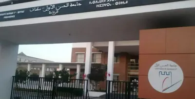 سطات: حفل تسليم شواهد التكوين وعرض مشاريع الرقمنة البيداغوجية لفائدة الأساتذة الجامعيين