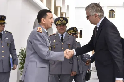 الفريق أول المفتش العام للقوات المسلحة الملكية يستقبل نائب الأمين العام الأممي لعمليات السلام