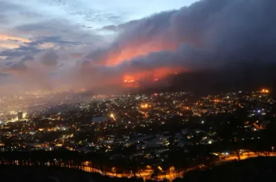 جنوب إفريقيا .. حريق بإقليم الكيب الغربي يتواصل لليوم العاشر على التوالي